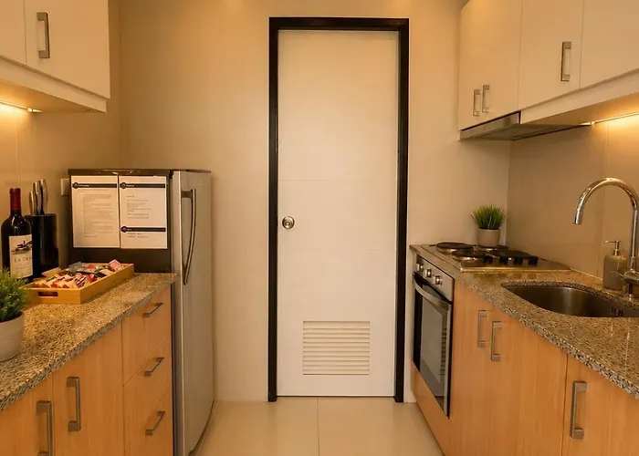 Scenic & Elevated 2 Bedroom In The * Manila