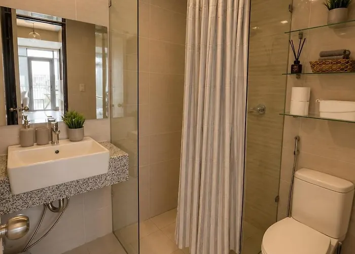 Apartment Scenic & Elevated 2 Bedroom In The